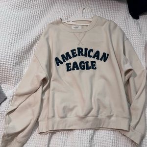 American eagle crew neck super good condition only worn 3 times size M women
